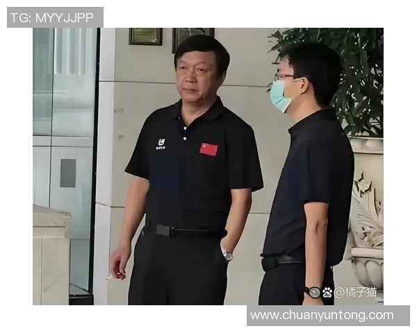 杨伟专访：从青涩少年到足球传奇的奋斗与回顾